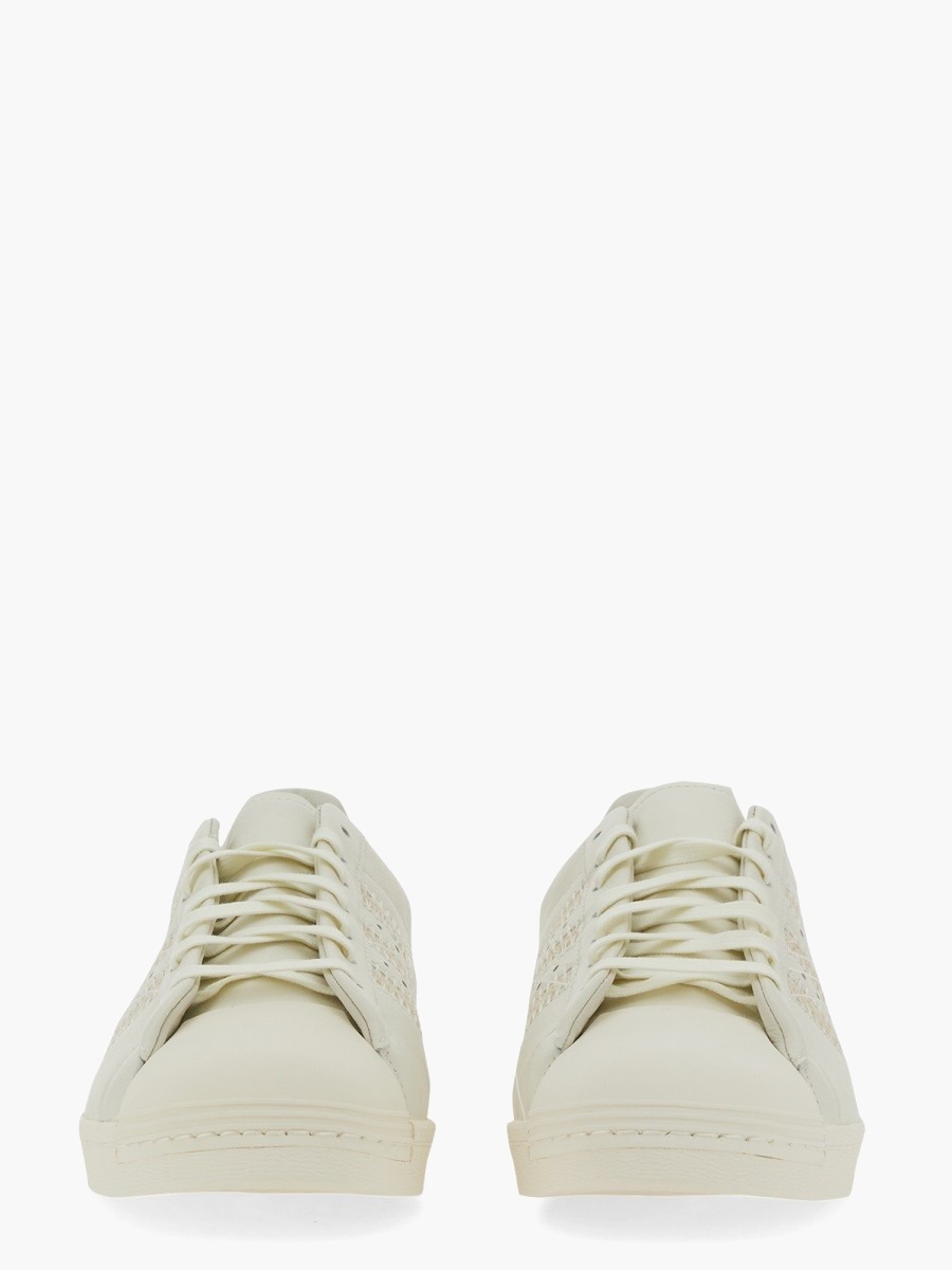 nanito_source_url:https://nokinstyle.com/2359226/sneaker-hicho.jpg
