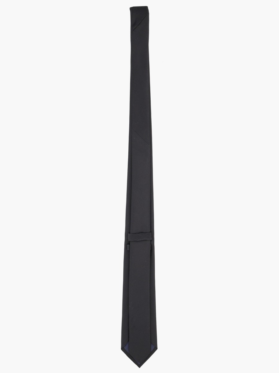 nanito_source_url:https://nokinstyle.com/2341450/satin-tie.jpg