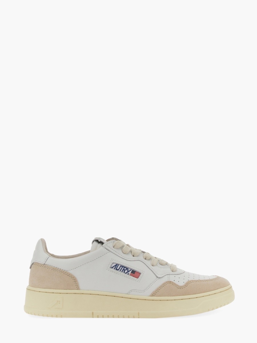 nanito_source_url:https://nokinstyle.com/2331706/medalist-low-sneaker.jpg