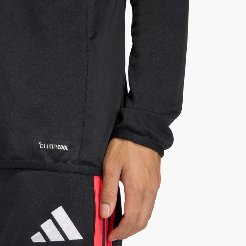 nanito_source_url:https://b2bsportswholesale.net/public/storage/productimages/99/ba/58/40/1887779/image/xlarge_clean.jpg