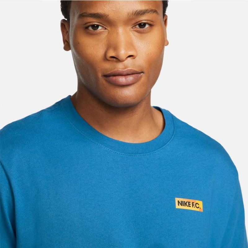nanito_source_url:https://b2bsportswholesale.net/public/storage/productimages/65/8e/bc/38/1251074/image/xlarge_clean.jpg