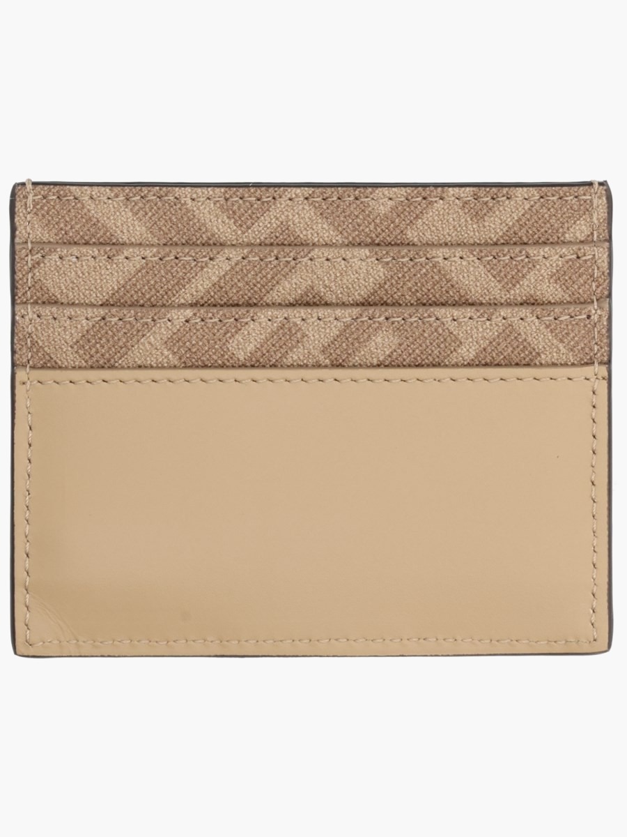 nanito_source_url:https://nokinstyle.com/2379684/leather-card-holder.jpg