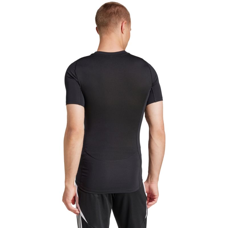 nanito_source_url:https://b2bsportswholesale.net/public/storage/productimages/ca/2c/b7/e1/1485767/image/xlarge_clean.jpg