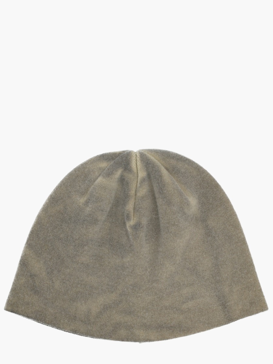 nanito_source_url:https://nokinstyle.com/2413211/cap-with-moss-spray-print.jpg