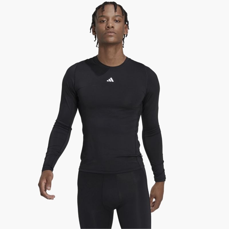 nanito_source_url:https://b2bsportswholesale.net/public/storage/productimages/f4/82/d4/69/857839/image/xlarge_clean.jpg