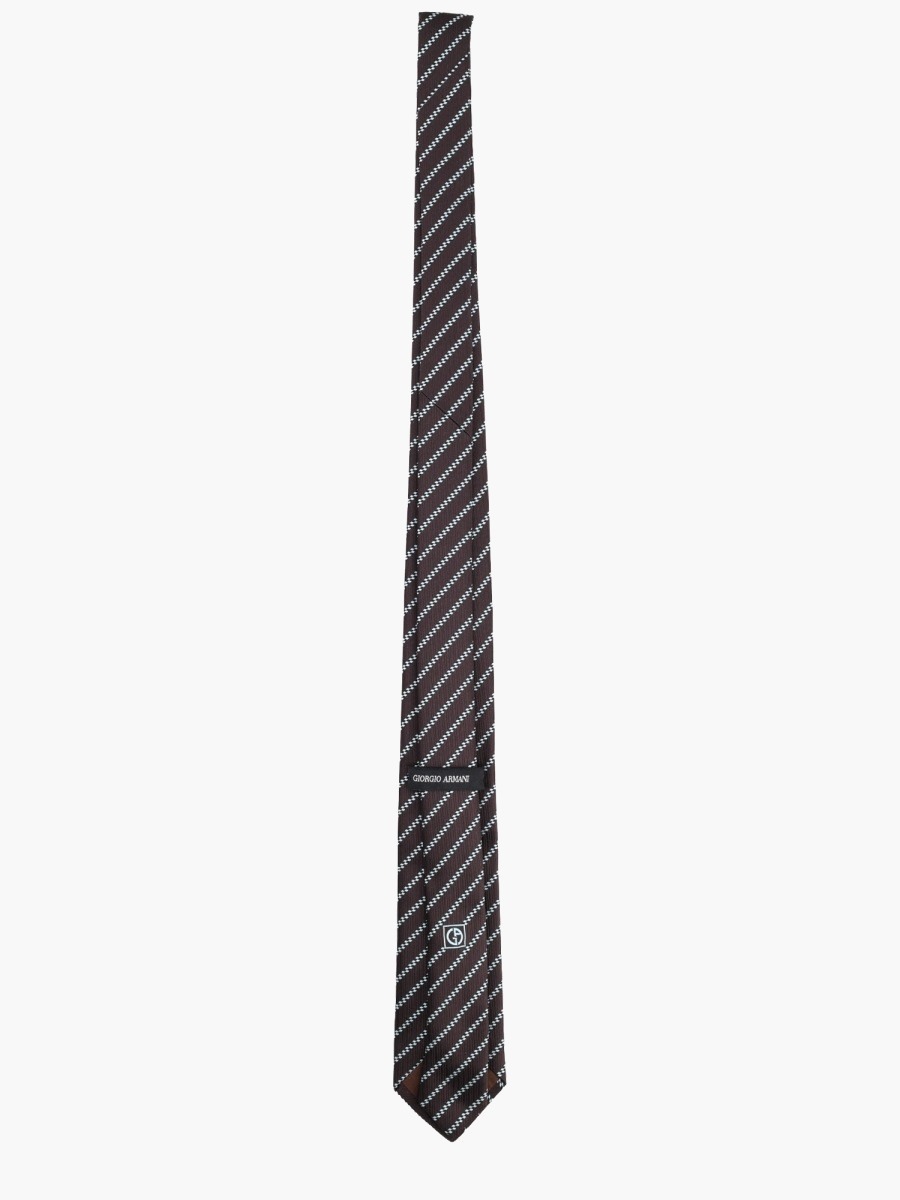 nanito_source_url:https://nokinstyle.com/2336170/silk-tie.jpg