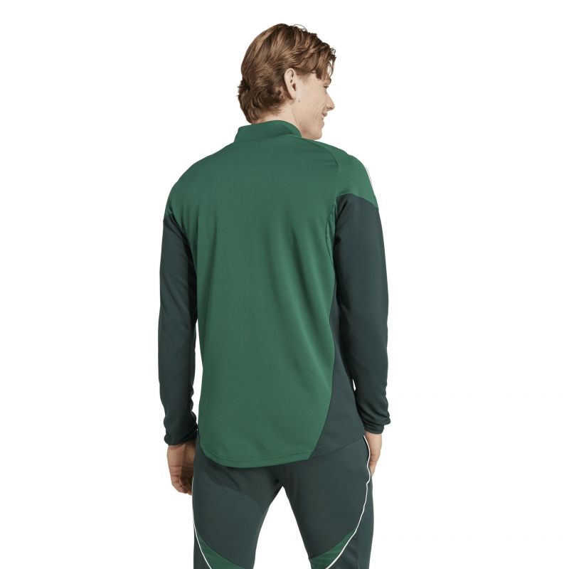 nanito_source_url:https://b2bsportswholesale.net/public/storage/productimages/ff/63/a9/4e/1474148/image/xlarge_clean.jpg