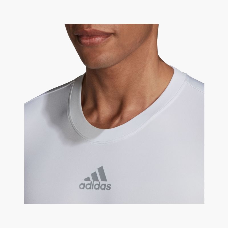 nanito_source_url:https://b2bsportswholesale.net/public/storage/productimages/41/03/bd/f1/764200/image/xlarge_clean.jpg