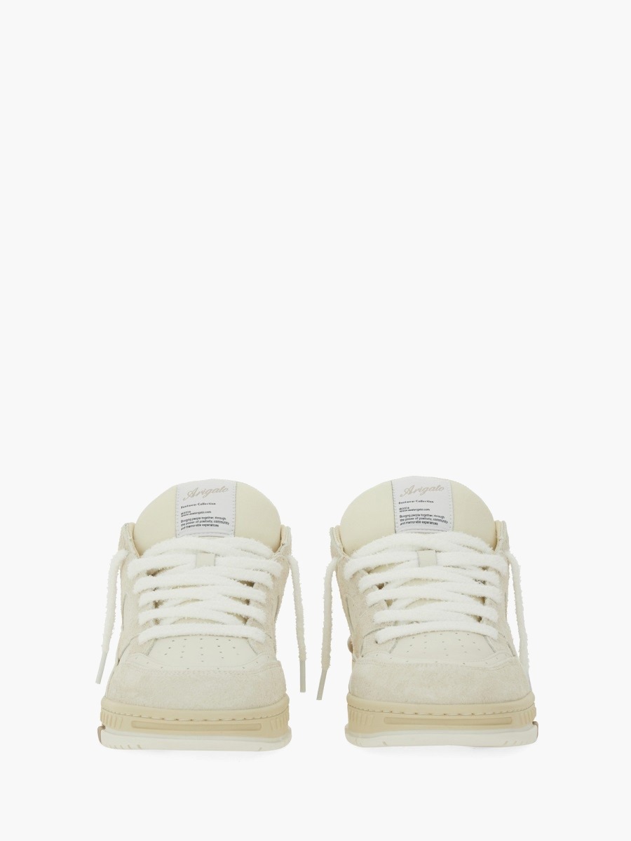 nanito_source_url:https://nokinstyle.com/2332366/area-lo-fluffy-sneaker.jpg
