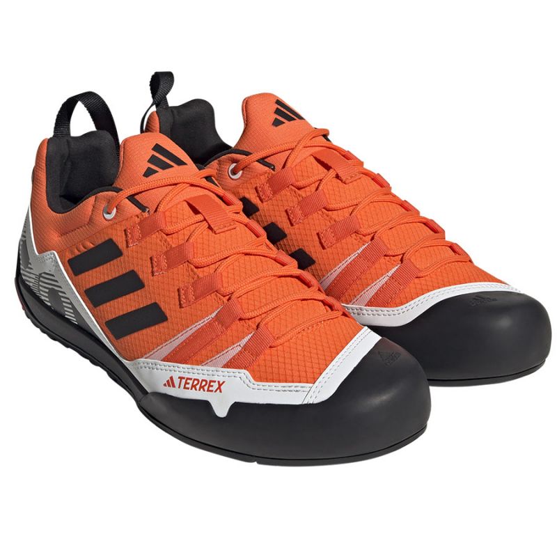 nanito_source_url:https://b2bsportswholesale.net/public/storage/productimages/31/18/aa/59/994371/image/xlarge_clean.jpg