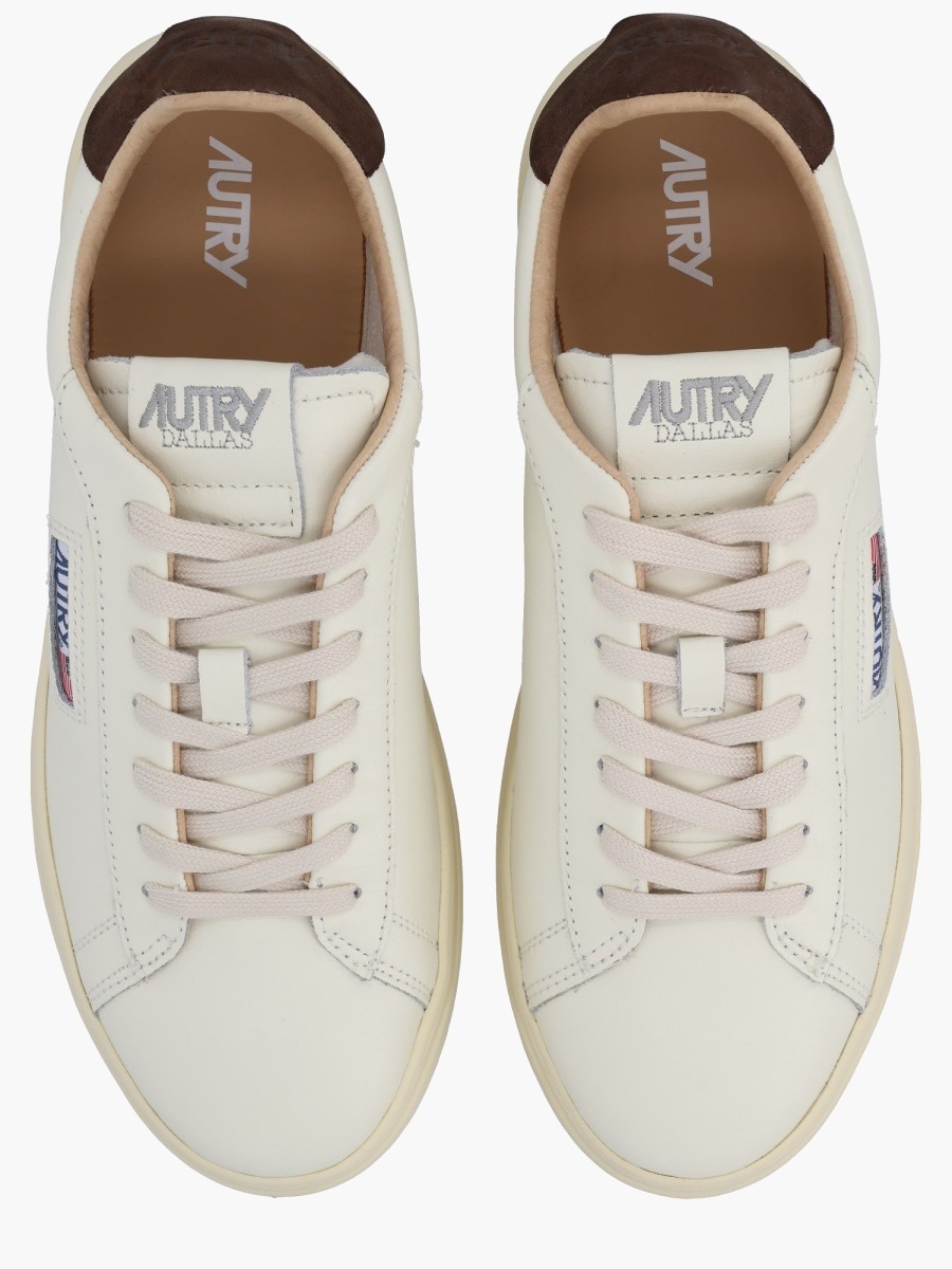 nanito_source_url:https://nokinstyle.com/2336259/dallas-low-sneaker.jpg