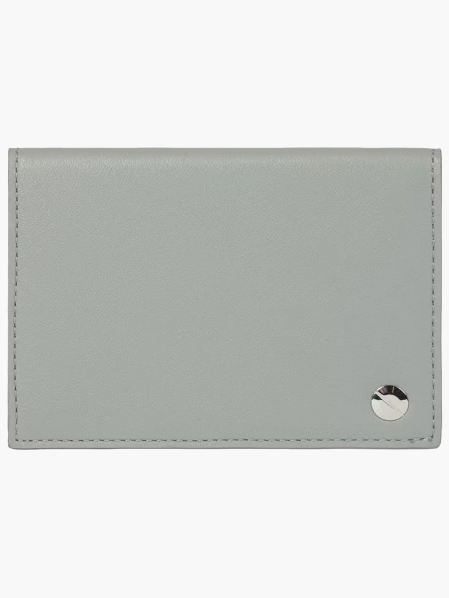 nanito_source_url:https://nokinstyle.com/2335304/card-holder-sardines.jpg