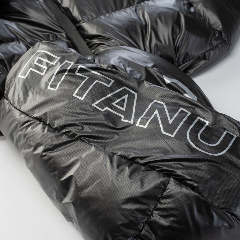 nanito_source_url:https://b2bsportswholesale.net/public/storage/productimages/7f/c1/12/91/2014621/image/xlarge_clean.jpg
