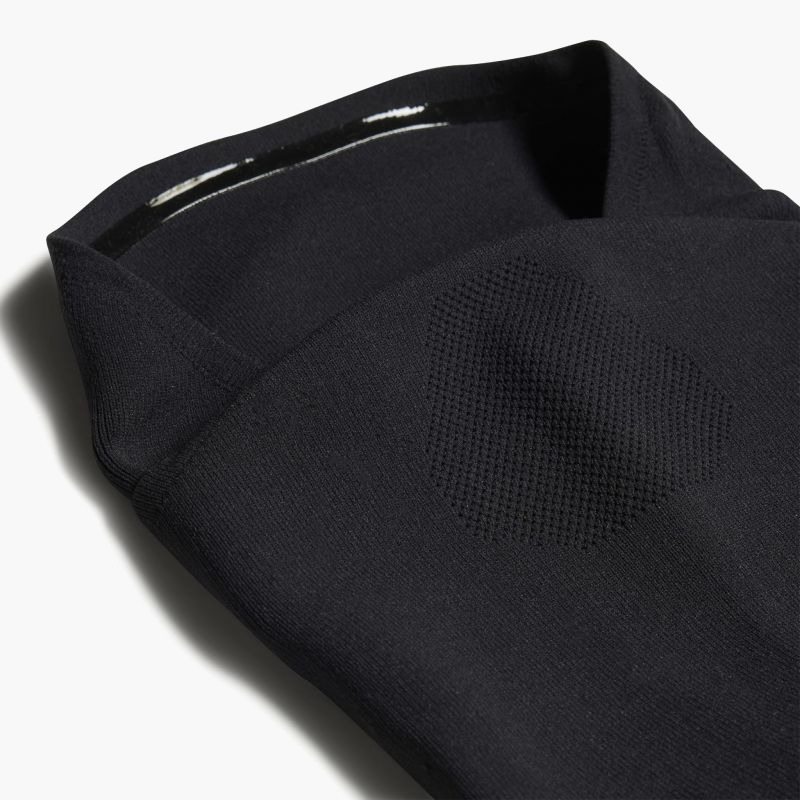 nanito_source_url:https://b2bsportswholesale.net/public/storage/productimages/7e/86/ac/e6/927506/image/xlarge_clean.jpg