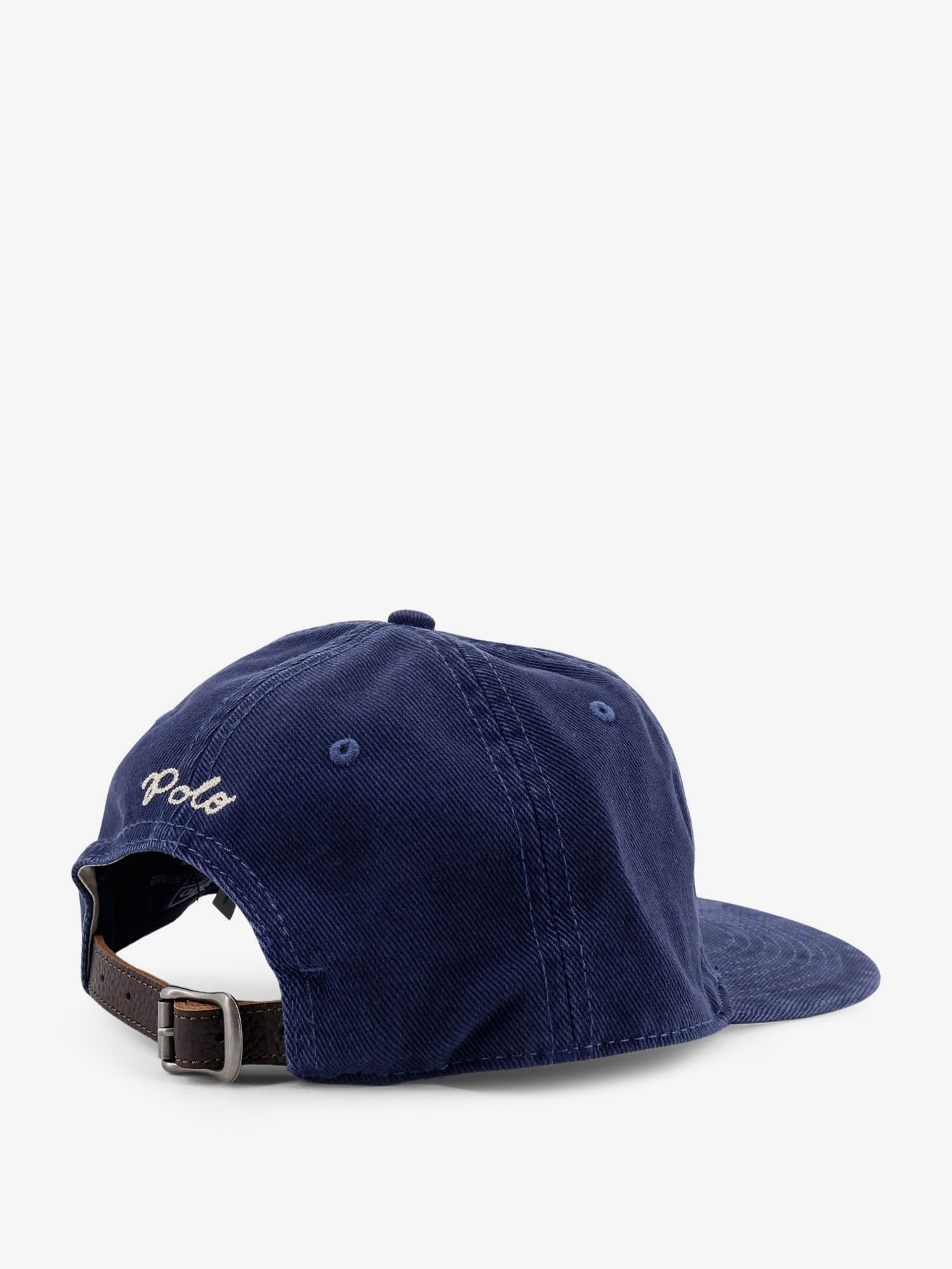 nanito_source_url:https://nokinstyle.com/2394319/denim-hat-with-logo-on-the-front.jpg