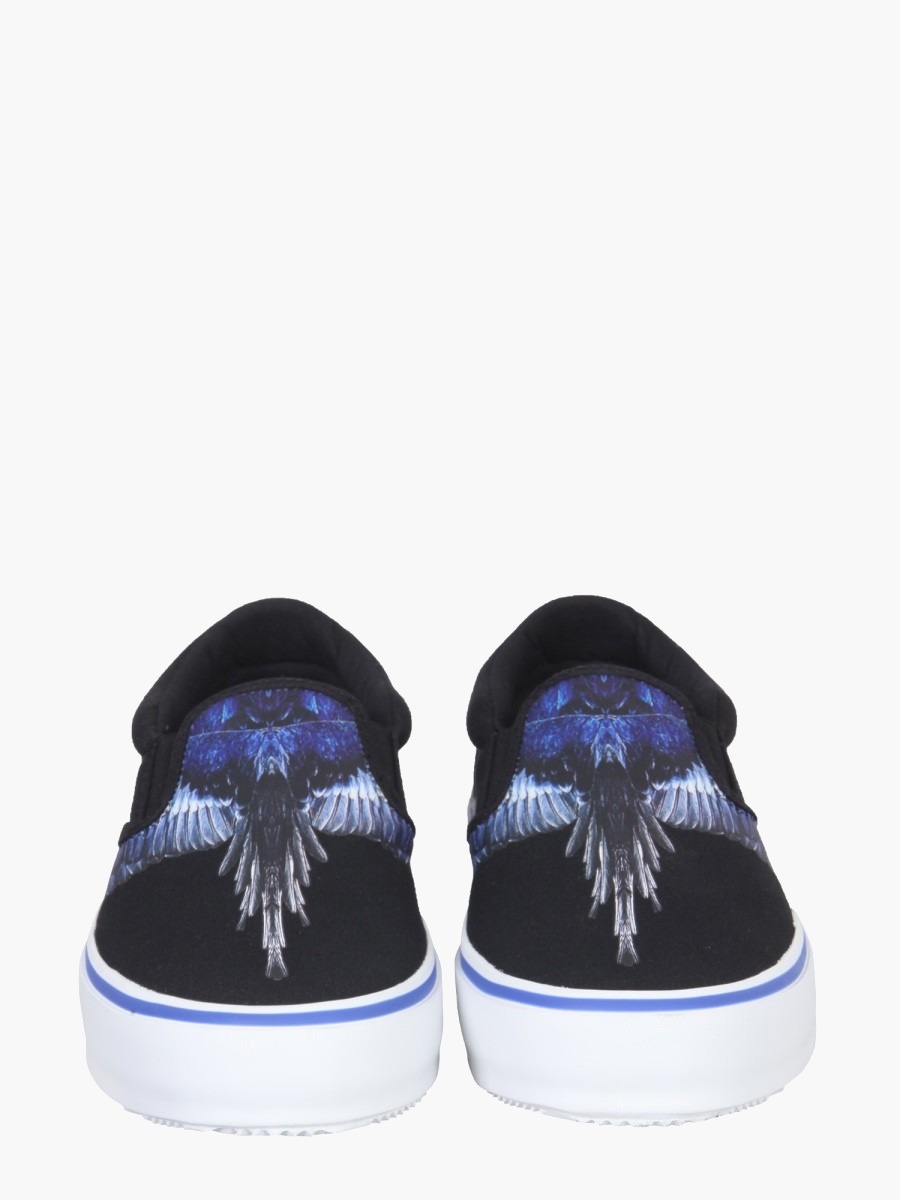 nanito_source_url:https://nokinstyle.com/2354950/vulcanized-slip-ons.jpg