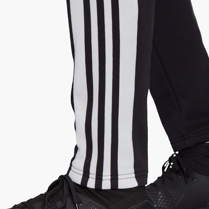nanito_source_url:https://b2bsportswholesale.net/public/storage/productimages/c4/6d/33/e6/638807/image/xlarge_clean.jpg
