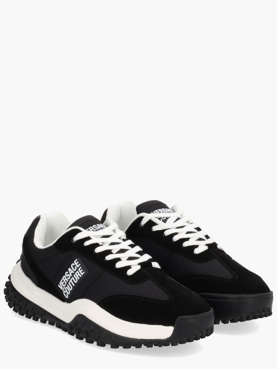 nanito_source_url:https://nokinstyle.com/2368389/hyber-sneaker.jpg