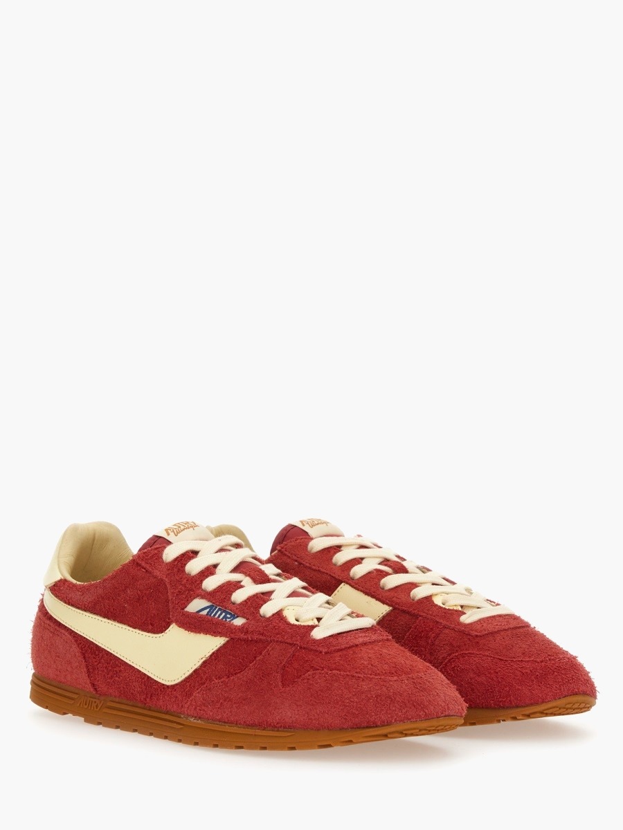 nanito_source_url:https://nokinstyle.com/2387010/windspin-sneaker.jpg