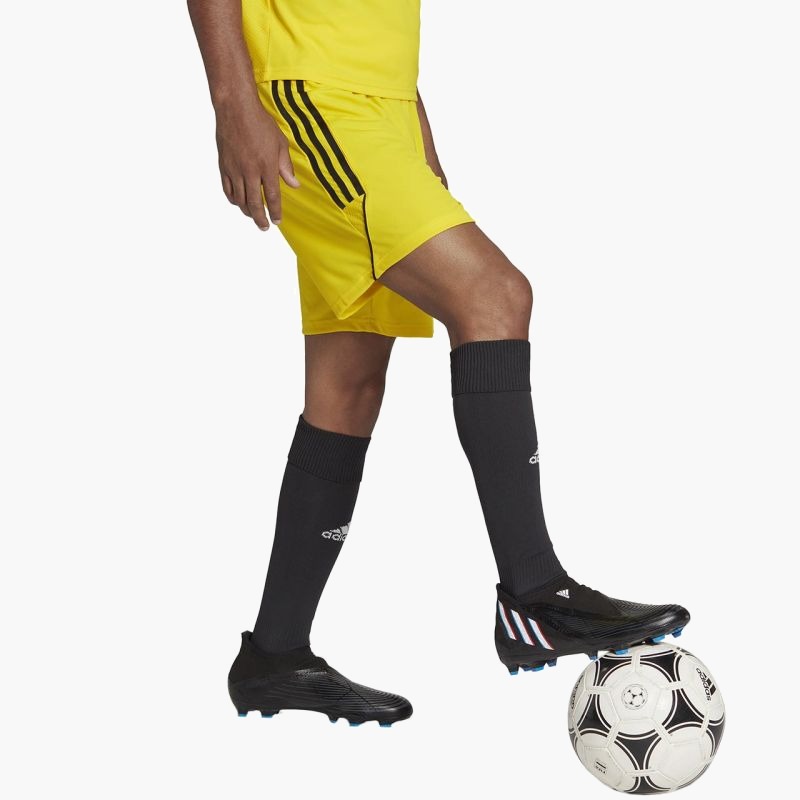 nanito_source_url:https://b2bsportswholesale.net/public/storage/productimages/e4/ac/5e/3d/937327/image/xlarge_clean.jpg