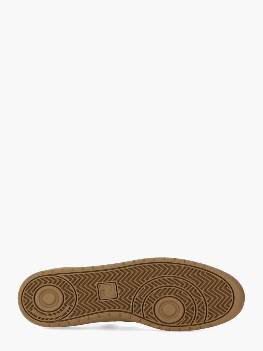 nanito_source_url:https://nokinstyle.com/2348788/sneaker-v-12.jpg