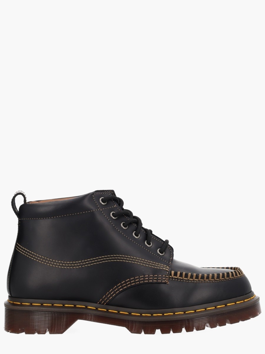 nanito_source_url:https://nokinstyle.com/2377273/boot-lowell-chukka.jpg