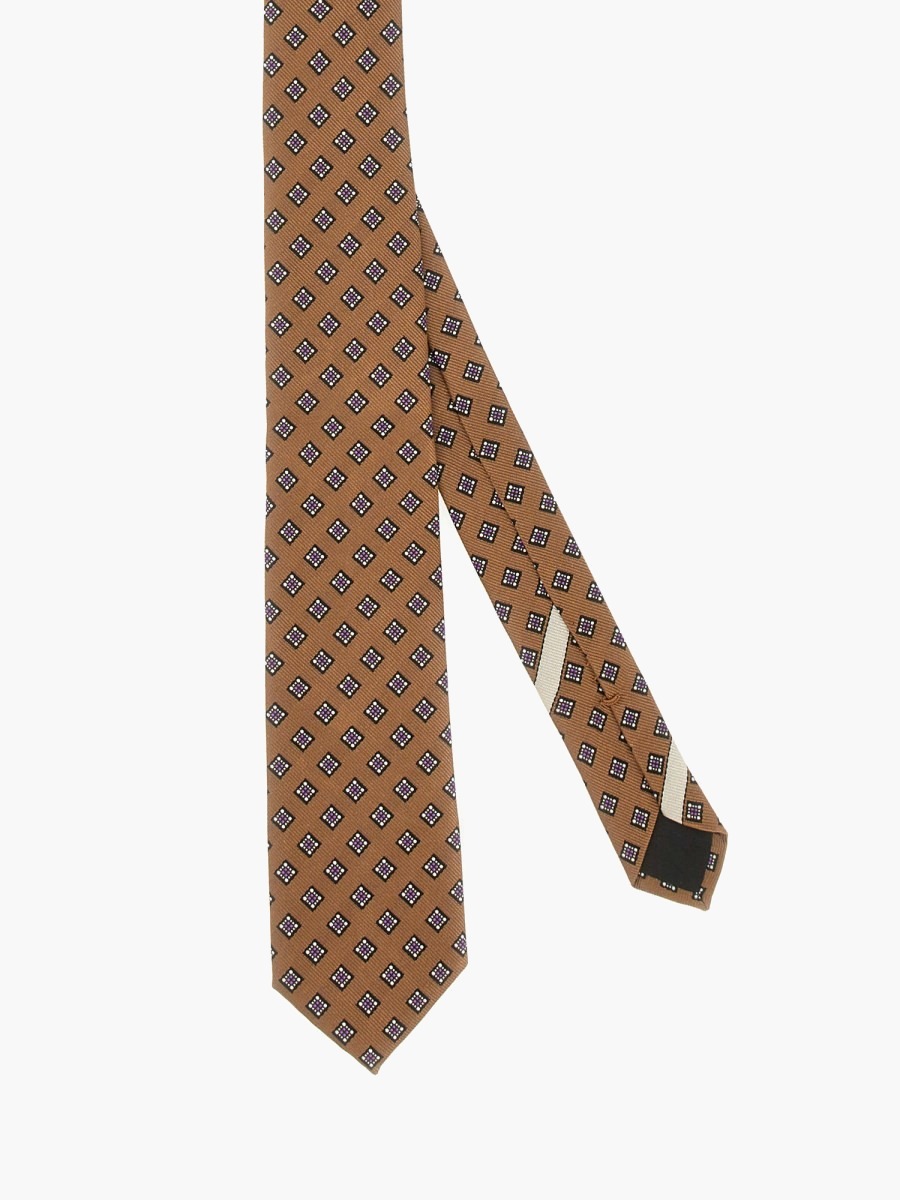nanito_source_url:https://nokinstyle.com/2381883/silk-valentie-tie.jpg
