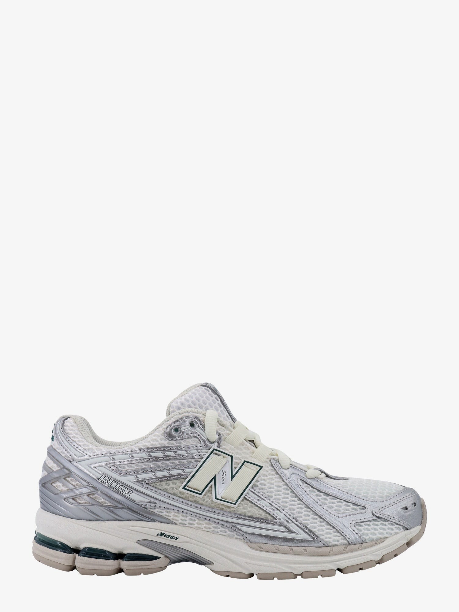 nanito_source_url:https://nokinstyle.com/2409572/1906r-mesh-sneakers.jpg