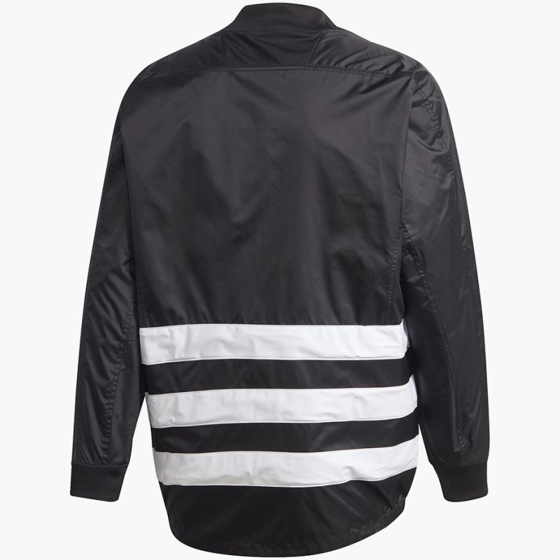 nanito_source_url:https://b2bsportswholesale.net/public/storage/productimages/e4/11/9e/d8/1076282/image/xlarge_clean.jpg