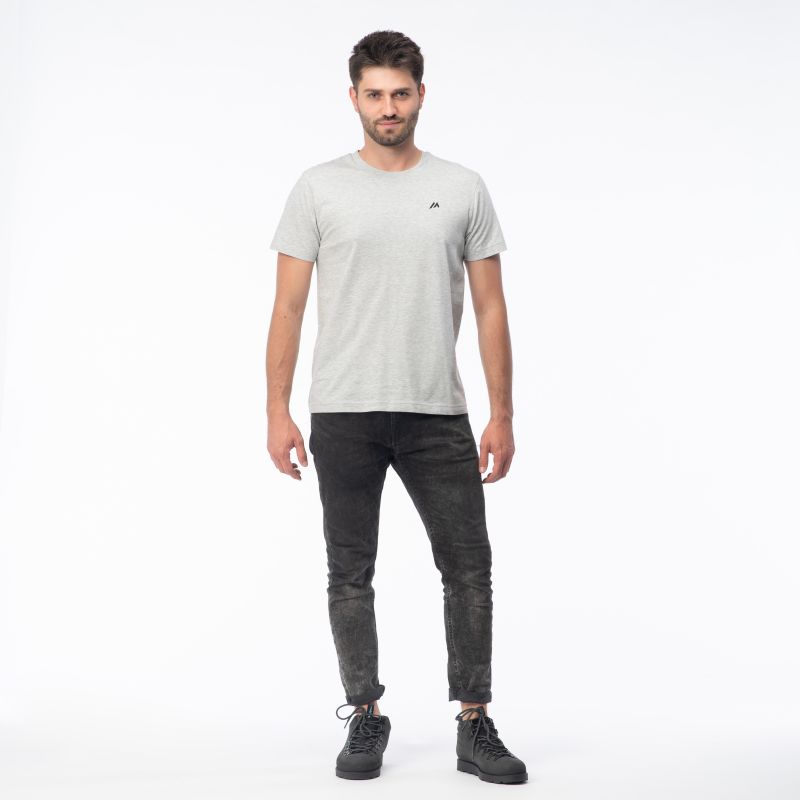 nanito_source_url:https://b2bsportswholesale.net/public/storage/productimages/e6/d4/a1/67/1697672/image/xlarge_clean.jpg