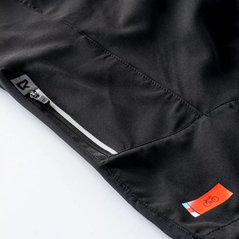 nanito_source_url:https://b2bsportswholesale.net/public/storage/productimages/dc/23/5b/a7/927254/image/xlarge_clean.jpg