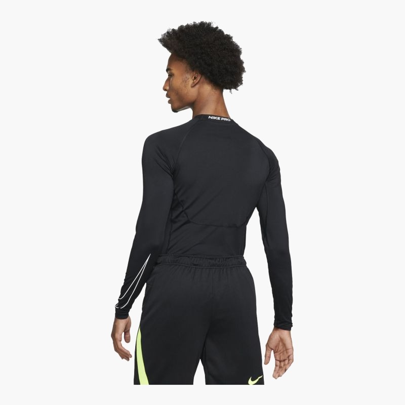 nanito_source_url:https://b2bsportswholesale.net/public/storage/productimages/be/b1/f3/d9/775498/image/xlarge_clean.jpg