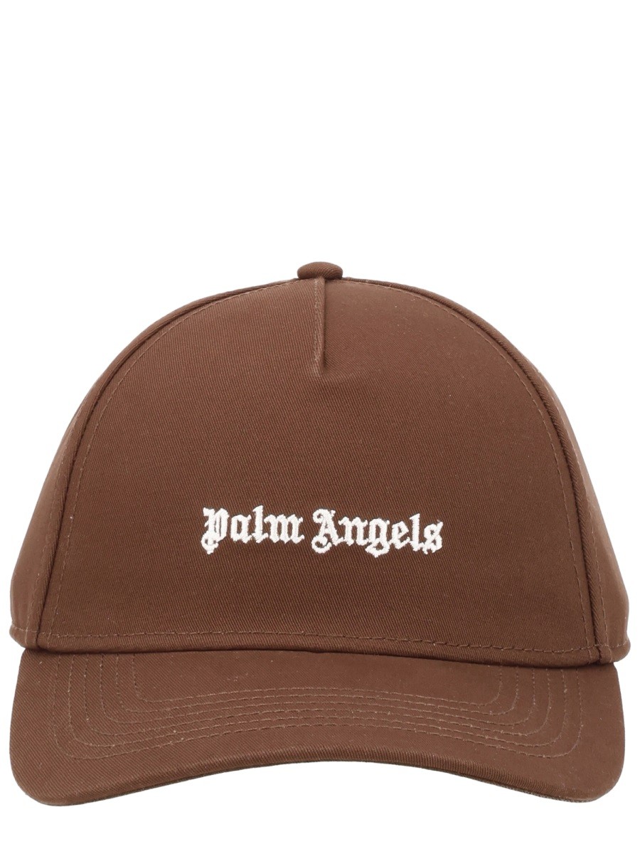 nanito_source_url:https://nokinstyle.com/2420024/cappello-da-baseball-overlogo.jpg