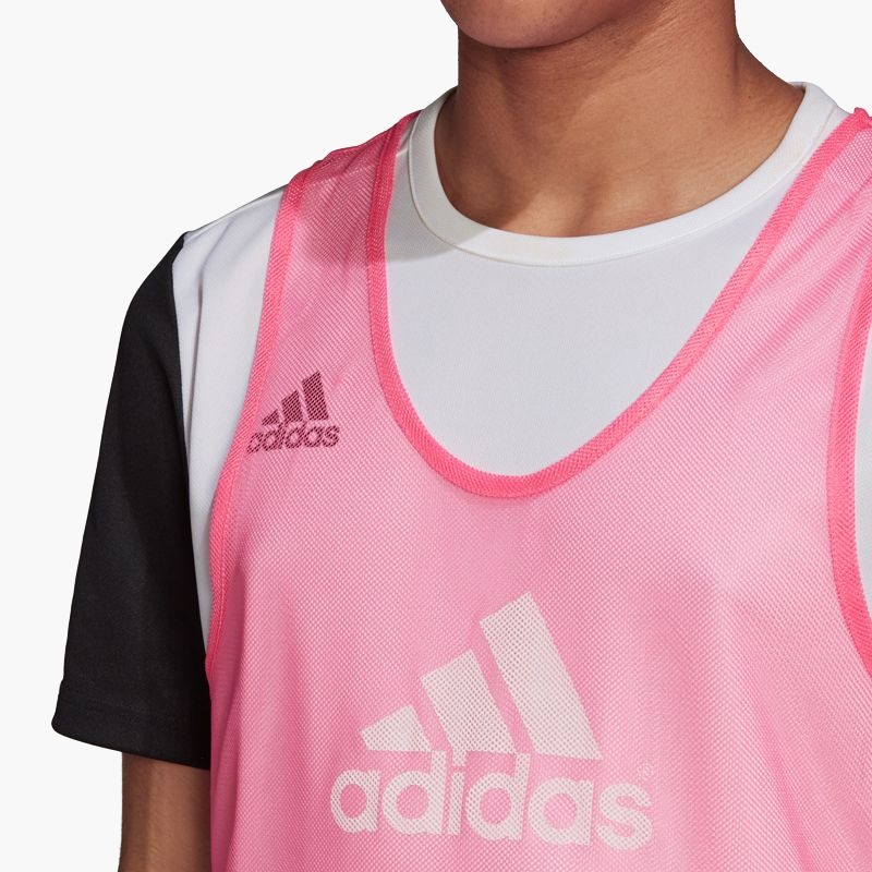 nanito_source_url:https://b2bsportswholesale.net/public/storage/productimages/7c/81/a6/81/556742/image/xlarge_clean.jpg