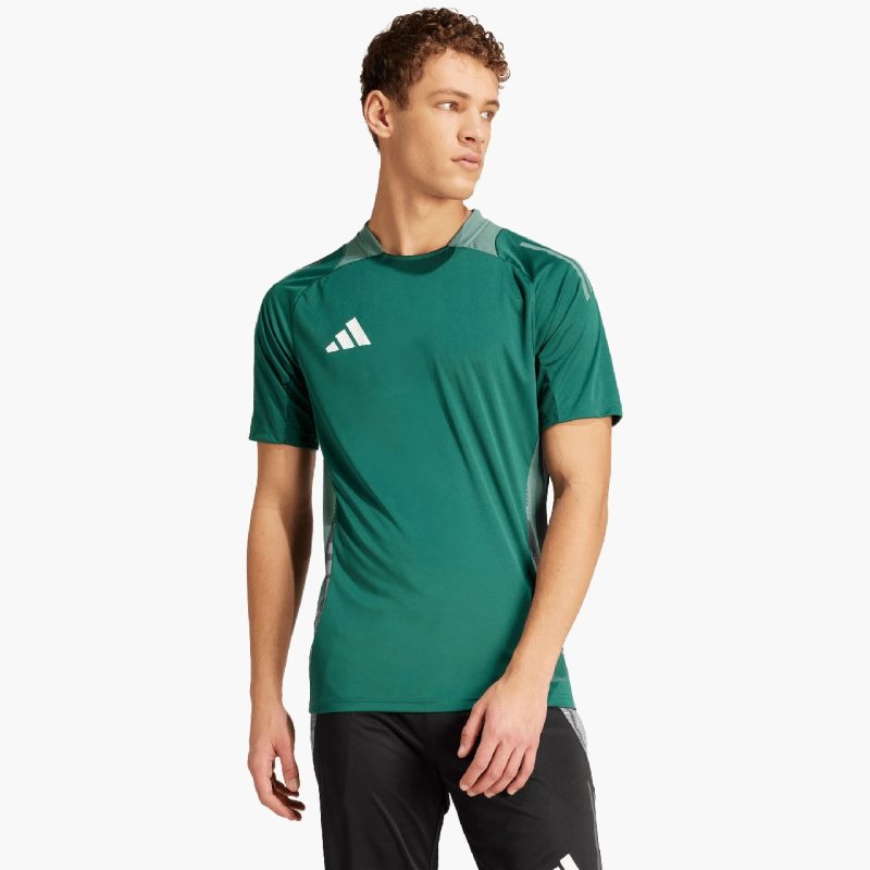 nanito_source_url:https://b2bsportswholesale.net/public/storage/productimages/49/2d/f9/b8/1066160/image/xlarge_clean.jpg