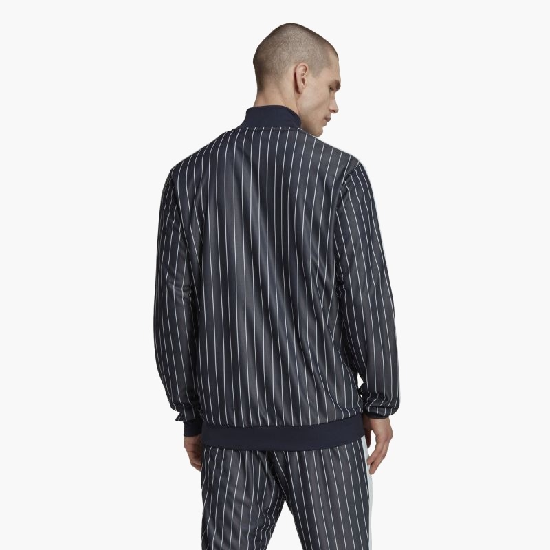 nanito_source_url:https://b2bsportswholesale.net/public/storage/productimages/e6/ff/4a/d4/891903/image/xlarge_clean.jpg