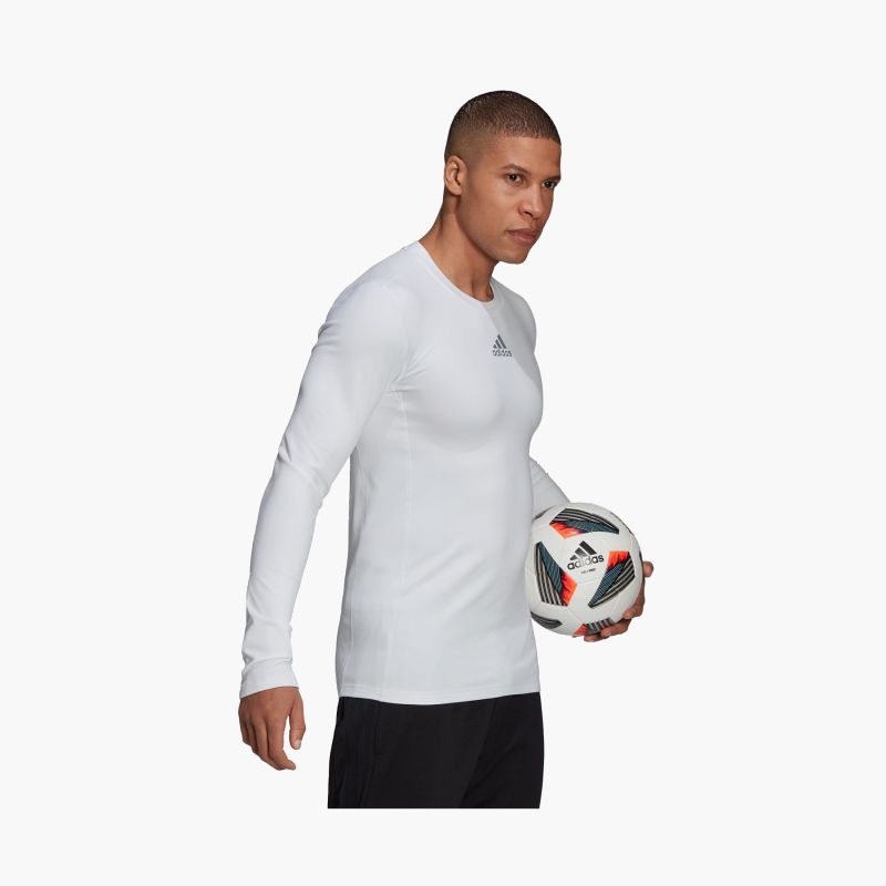 nanito_source_url:https://b2bsportswholesale.net/public/storage/productimages/8b/d8/eb/2e/764199/image/xlarge_clean.jpg