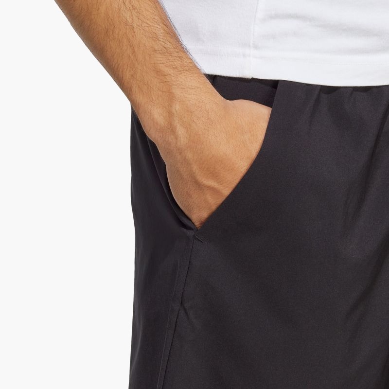 adidas Aeroready Essentials Chelsea Linear Logo Shorts M IC9441