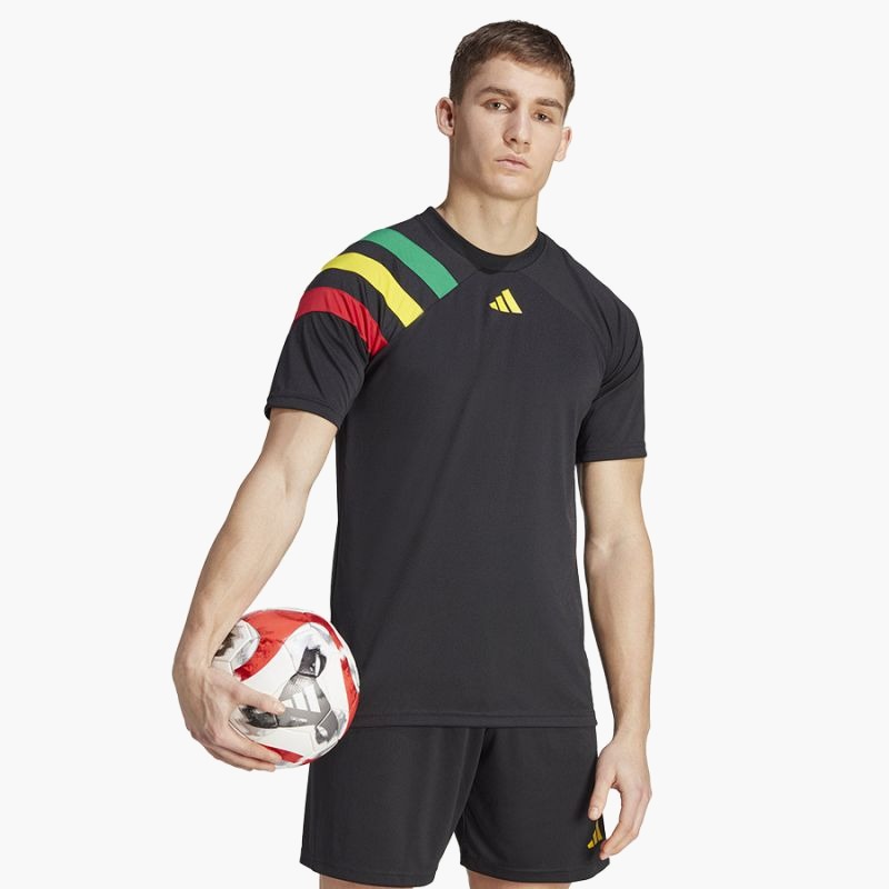 nanito_source_url:https://b2bsportswholesale.net/public/storage/productimages/06/b7/ad/2f/985182/image/xlarge_clean.jpg