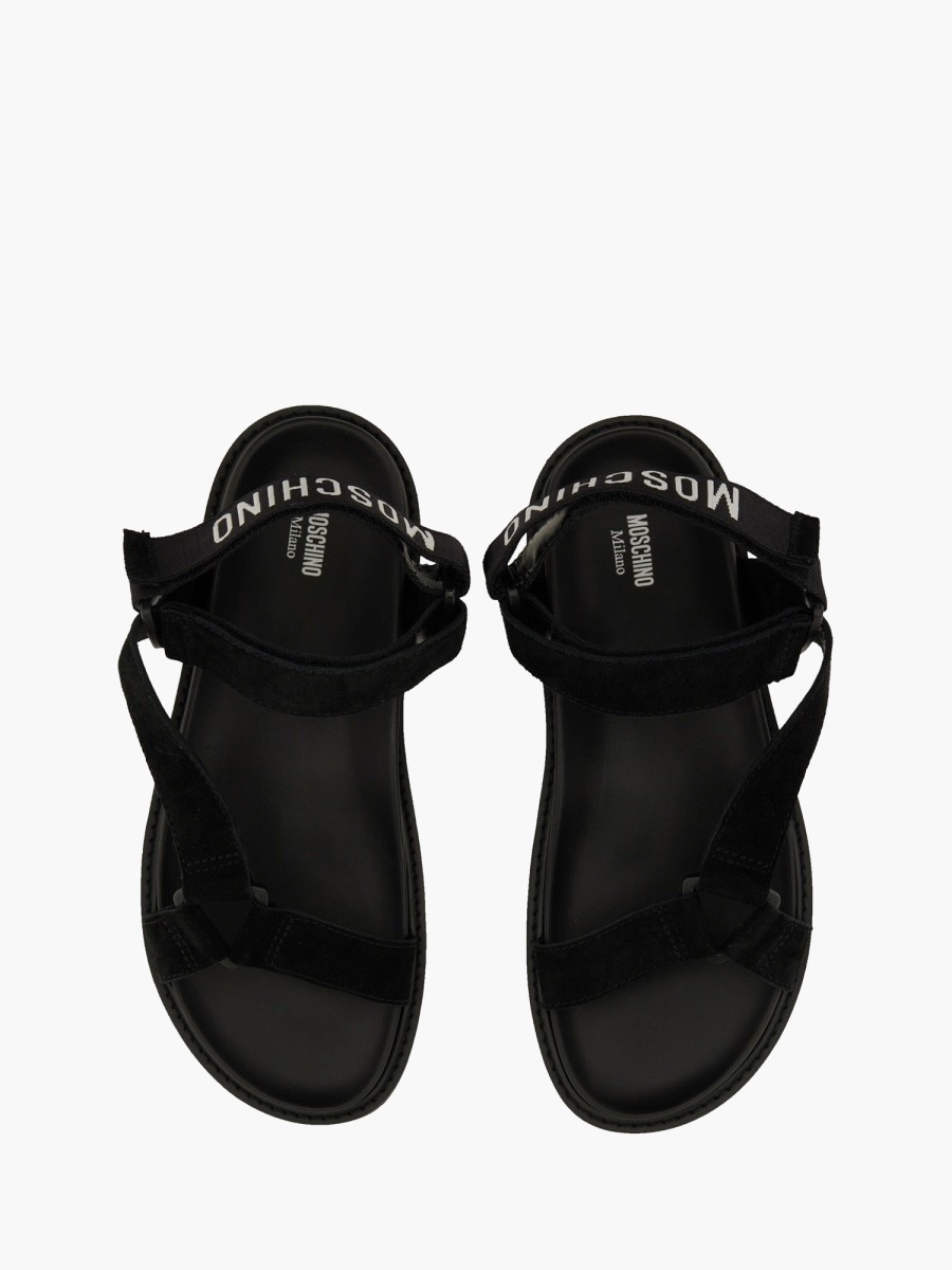 nanito_source_url:https://nokinstyle.com/2381451/sandal-with-logo.jpg