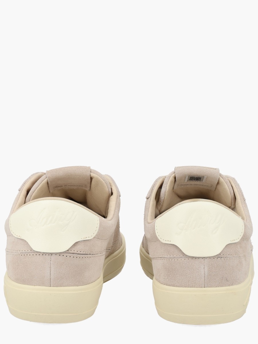 nanito_source_url:https://nokinstyle.com/2439565/sneaker-windscape-low.jpg