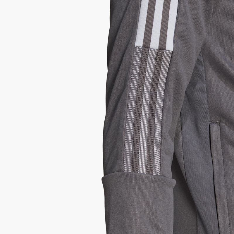 nanito_source_url:https://b2bsportswholesale.net/public/storage/productimages/a5/89/90/b3/2181123/image/xlarge_clean.jpg