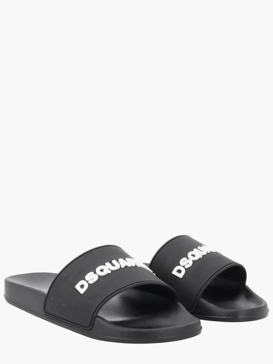 nanito_source_url:https://nokinstyle.com/2339073/sandal-with-logo.jpg