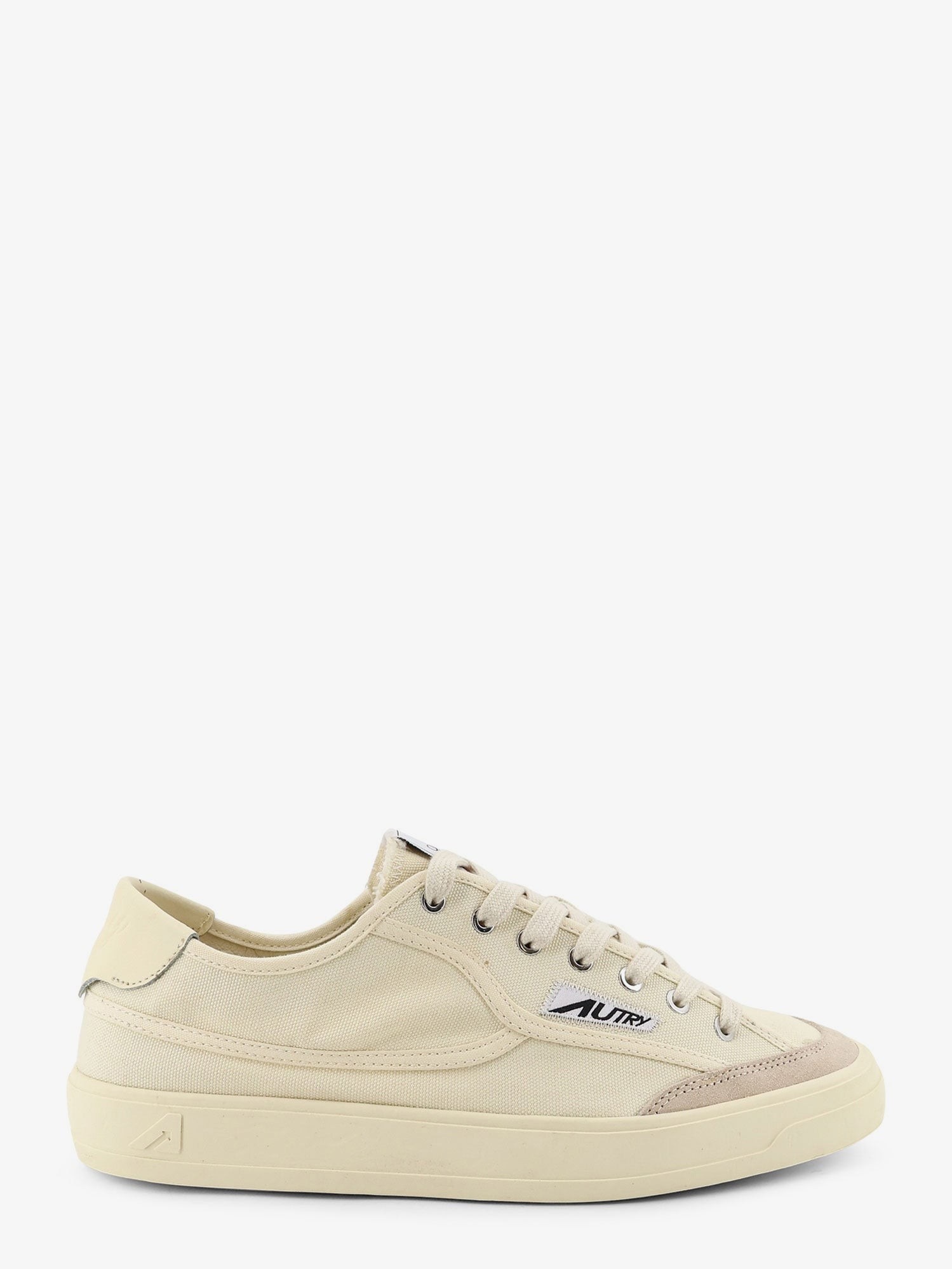 nanito_source_url:https://nokinstyle.com/2414037/windscape-canvas-sneakers-with-side-logo-label.jpg