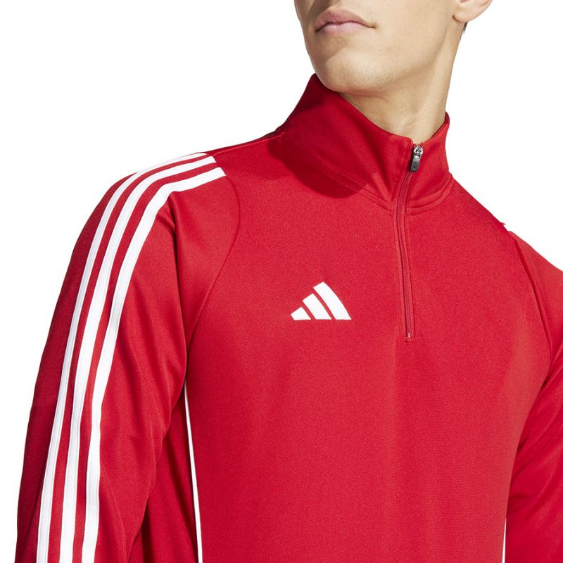nanito_source_url:https://b2bsportswholesale.net/public/storage/productimages/df/55/ce/84/1086783/image/xlarge_clean.jpg