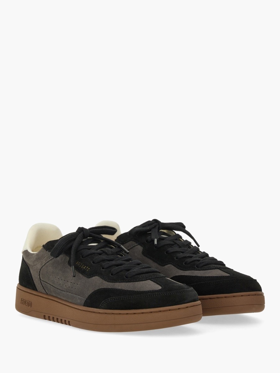 nanito_source_url:https://nokinstyle.com/2367097/says-t-toe-sneaker.jpg