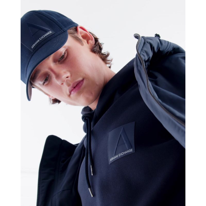nanito_source_url:https://b2bsportswholesale.net/public/storage/productimages/fa/6a/8b/c1/1330497/image/xlarge_clean.jpg