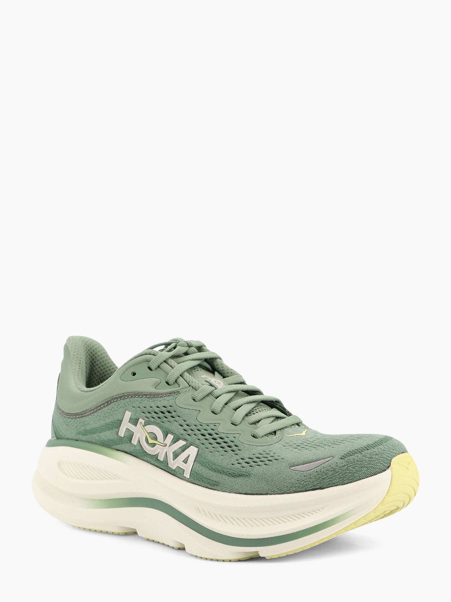 nanito_source_url:https://nokinstyle.com/2409505/m-bondi-9-synthetic-fabric-sneakers.jpg