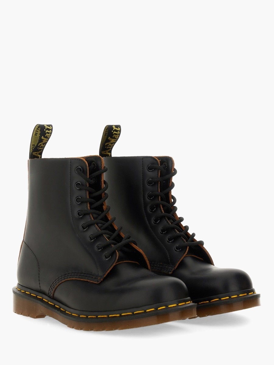 nanito_source_url:https://nokinstyle.com/2362545/boot-1460-vintage.jpg