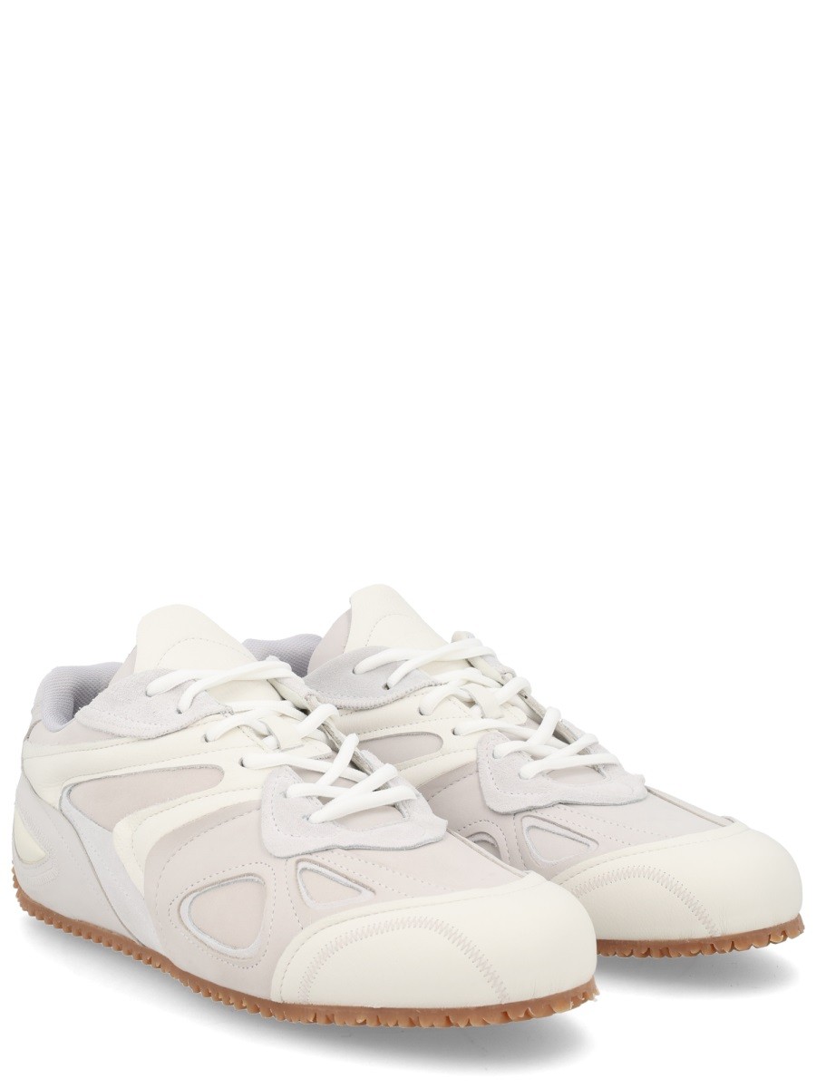 nanito_source_url:https://nokinstyle.com/2431453/sneaker-slow-runner.jpg